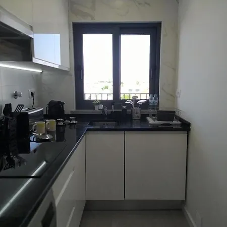 M&m Beach House Διαμέρισμα *